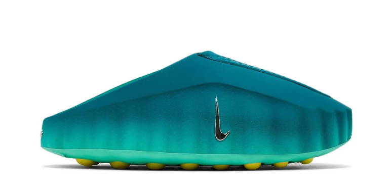 Nike Mind 001, chinelo futurista usado por jogadores da Sele&ccedil;&atilde;o Brasileira em apresenta&ccedil;&atilde;o