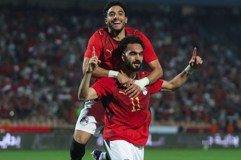 Ziko e Marmoush celebram gol da vit&oacute;ria em amistoso &ndash;