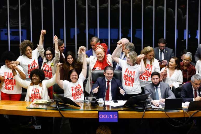 Tema &eacute; bandeira eleitoral de Lula e foi abra&ccedil;ado pelo presidente da C&acirc;mara, Hugo Motta