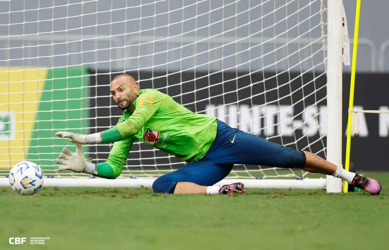 Weverton pode ser titular contra o Panam&aacute;, no pr&oacute;ximo domingo &ndash;