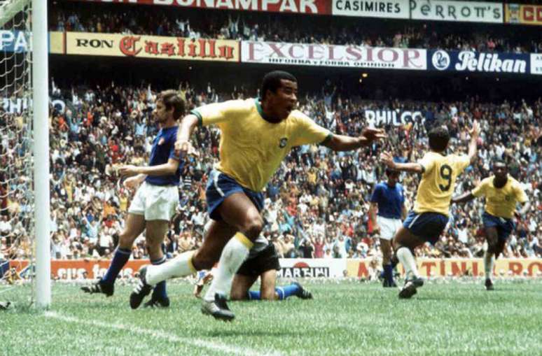 Sele&ccedil;&atilde;o avan&ccedil;ou na fase de grupos com 100% de aproveitamento &ndash;