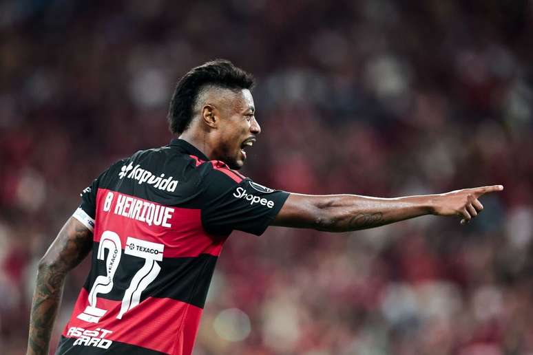 Bruno Henrique, aos 35 anos, &eacute; reserva no Flamengo &ndash;