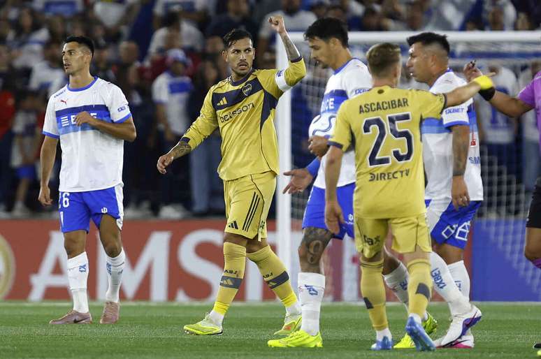 Gols da vit&oacute;ria boquense, em partida no Chile, foram feitos por Paredes e Bareiro &ndash;
