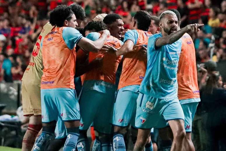Em duelo de le&otilde;es, melhor para o do Pici &ndash;