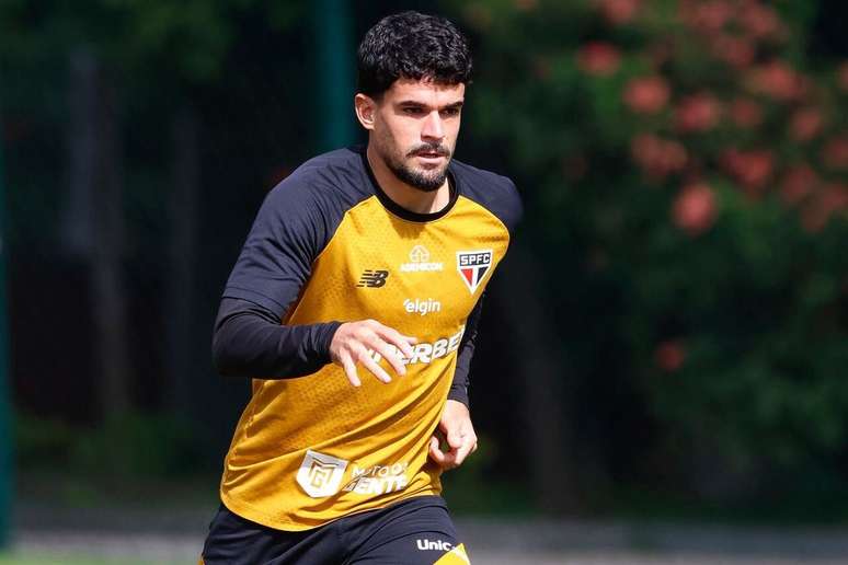 Cauly deve come&ccedil;ar como titular diante do Remo &ndash;