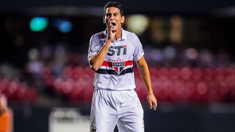 Paulo Henrique Ganso com a camisa do S&atilde;o Paulo 