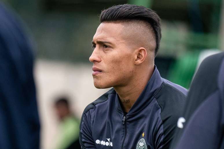 Coritiba finaliza prepara&ccedil;&atilde;o antes de viagem ao Rio de Janeiro &ndash;