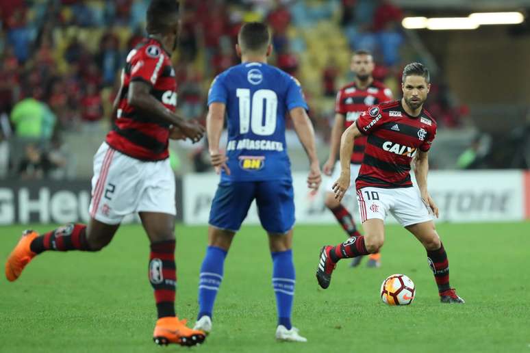 Arrascaeta pelo Cruzeiro contra o Flamengo na Libertadores de 2018 &ndash;
