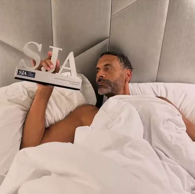 Rio Ferdinand revela sucesso fora dos gramados 