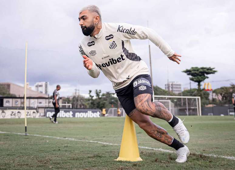 Gabigol no treino do Santos no CT Rei Pel&eacute; &ndash; Fotos: Raul Baretta/ Santos FC