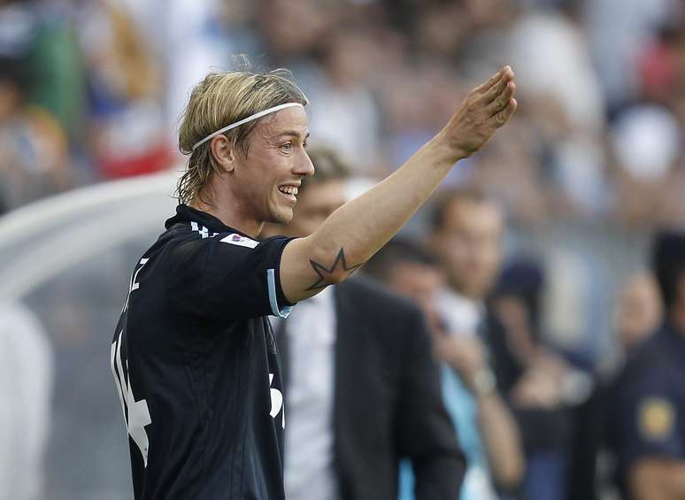 MALAGA, SPAIN &ndash; MAY 16: Jose Maria Gutierrez of Real Madrid gestures during the La Liga match between Malaga and Real Madrid at La Rosaleda Stadium on May 16, 2010 in Malaga, Spain. (Photo by Angel Martinez/Getty Images)