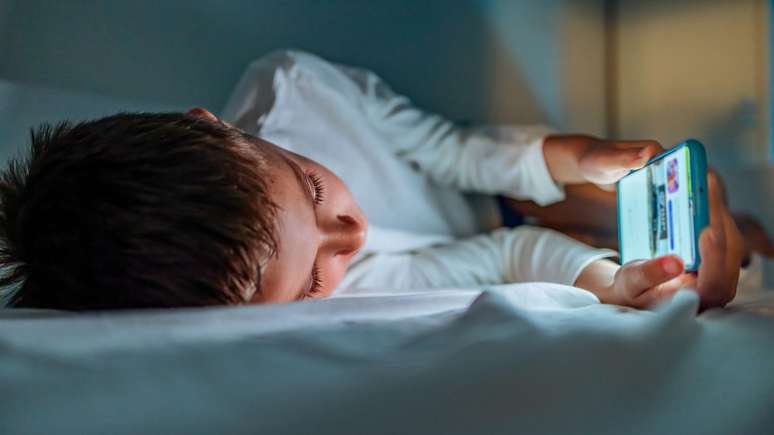 Para combater a obesidade infantil, &eacute; preciso 'melhorar o ambiente alimentar, promover a atividade f&iacute;sica e manter regras sobre o tempo nas telas', segundo a professora Ulla Toft, da Universidade de Copenhague, na Dinamarca