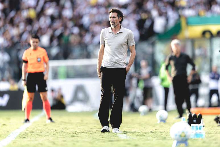 Eduardo Dom&iacute;nguez durante o jogo entre Vasco e Atl&eacute;tico Mineiro neste domingo &ndash;