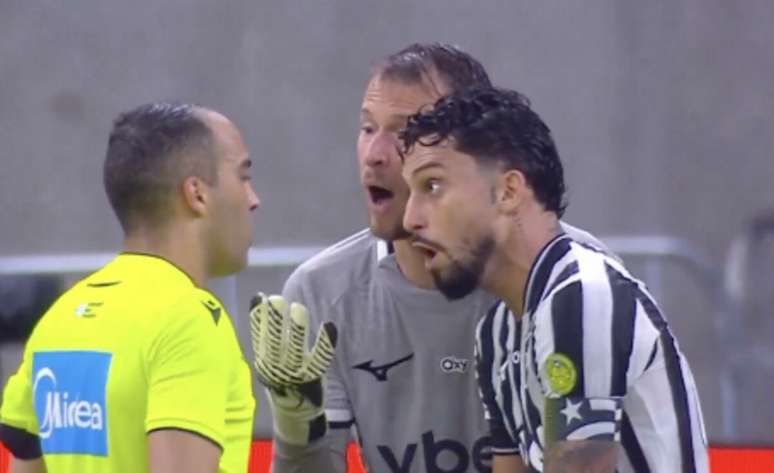 Neto, mais uma vez, falhou ao perder a cabe&ccedil;a &ndash;