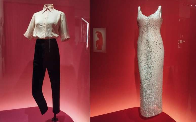Camisa e cal&ccedil;a usados pela diva na vida cotidiana e uma r&eacute;plica do famoso vestido costurado no corpo dela e visto no 'Parab&eacute;ns a Voc&ecirc;' para o presidente John Kennedy em 1962