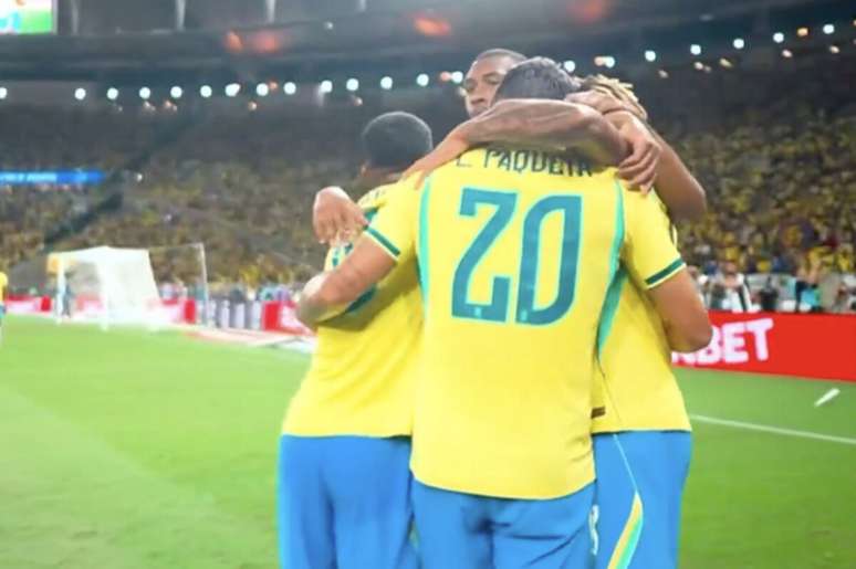 Paquet&aacute; deixou o dele na goleada do Brasil &ndash;