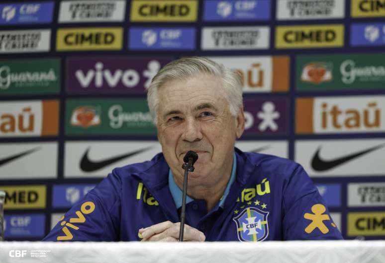 Ancelotti, um bem humorado t&eacute;cnico da Selel&ccedil;&atilde;o&nbsp; &ndash;