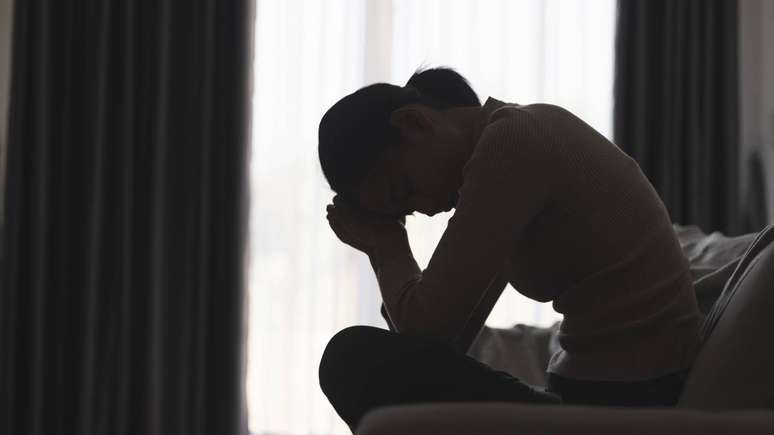 Marcadores inflamat&oacute;rios, prote&iacute;nas neuronais e algoritmos de intelig&ecirc;ncia artificial come&ccedil;am a revelar padr&otilde;es associados &agrave; depress&atilde;o em exames laboratoriais &ndash; depositphotos.com / Tinnakorn
