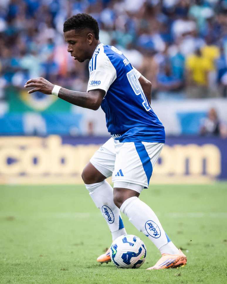 Arroyo tem 13 jogos como titular, com tr&ecirc;s gols e duas assist&ecirc;ncias com o Cruzeiro &ndash;