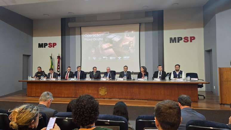 Fluxo Oculto envolveu a coopera&ccedil;&atilde;o de diferentes &oacute;rg&atilde;os, que detalharam as investiga&ccedil;&otilde;es em coletiva de imprensa na &uacute;ltima quinta