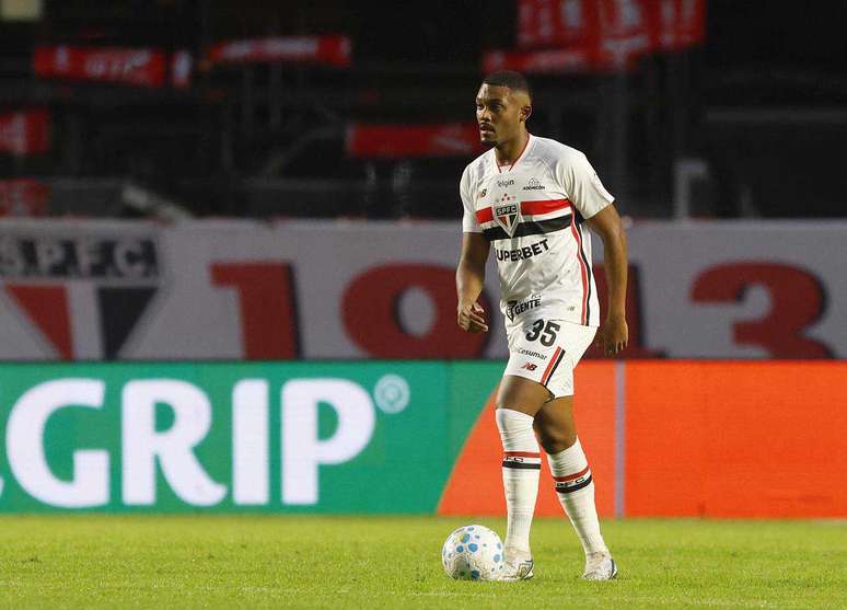 Sabino segue em recupera&ccedil;&atilde;o de les&atilde;o &ndash;