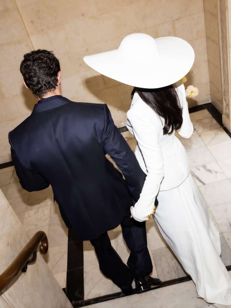 Dua Lipa e marido.