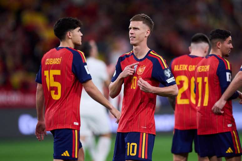 Dani Olmo &eacute; destaque na Sele&ccedil;&atilde;o Espanhola. (Photo by Juan Manuel Serrano Arce/Getty Images)