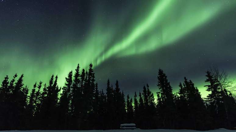 Relatos de apari&ccedil;&otilde;es de auroras boreais aparecem em registros de v&aacute;rios povos de altas latitudes h&aacute; s&eacute;culos &ndash; depositphotos.com / takadau1215@gmail.com