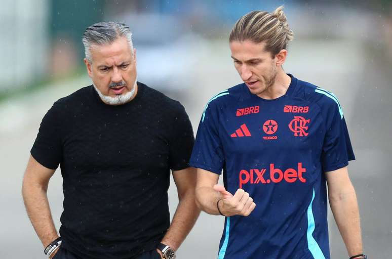 Jos&eacute; Boto (esq.) e Filipe Lu&iacute;s fizeram dupla de sucesso em 2025 &ndash;