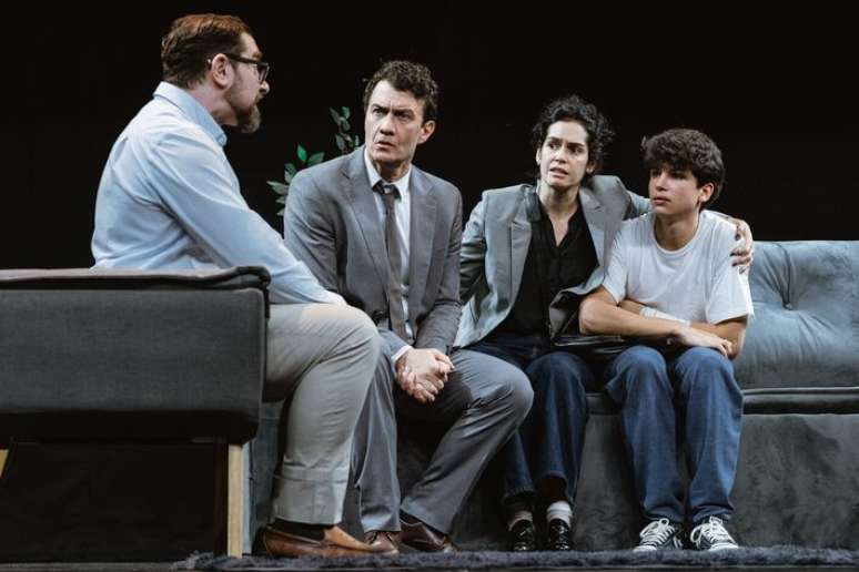 'O Filho' reetreia no Teatro B32.