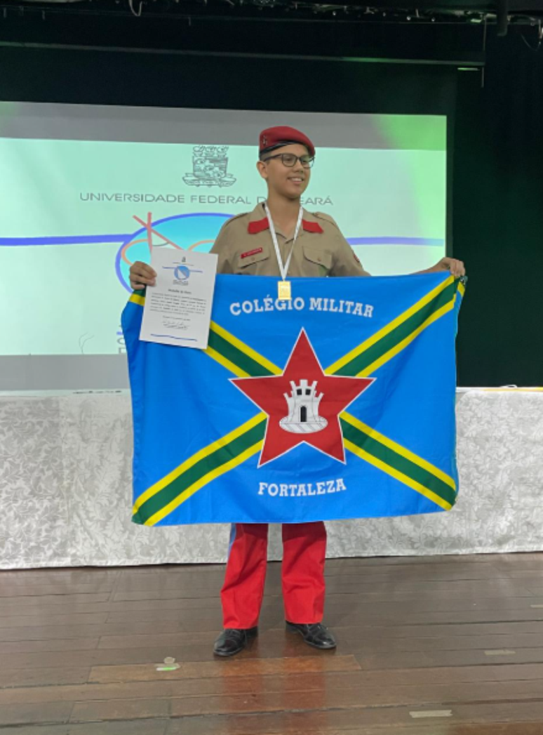 Lucca na premia&ccedil;&atilde;o da Olimp&iacute;ada Cearense de Matem&aacute;tica de 2025