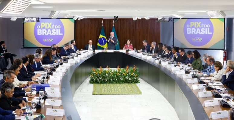 Lula convocou reuni&atilde;o ministerial para esta quarta-feira, 3