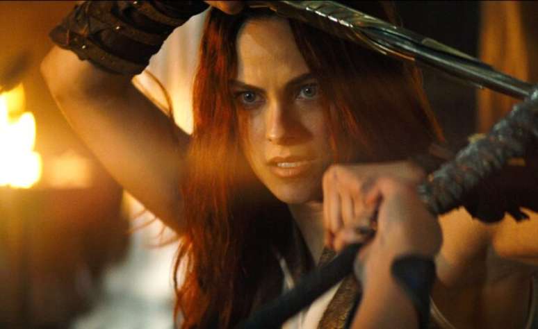 Filha de brasileiros, Camila Mendes vive Teela, uma das protagonistas do novo 'Mestres do Universo'