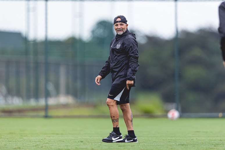 Sampaoli em treino pelo Atl&eacute;tico &ndash;