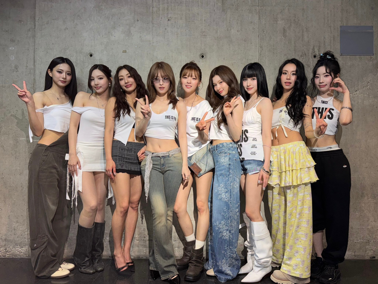 (Foto: X @JYPETWICE)