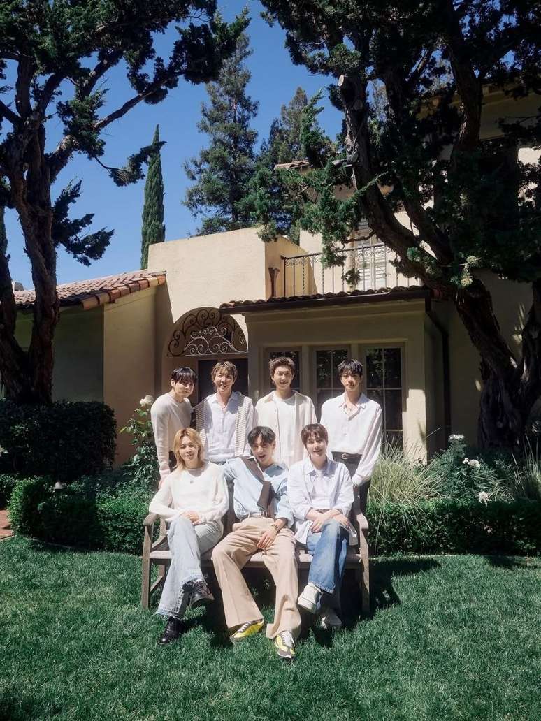 (Foto: Weverse &ndash; BTS)