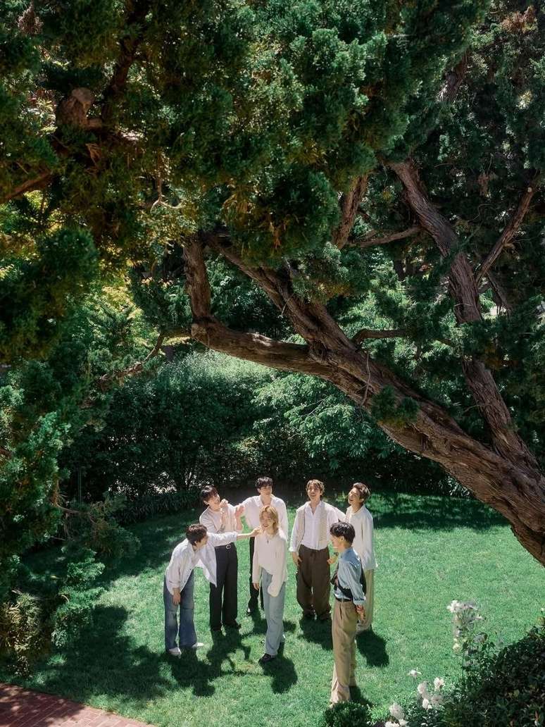 (Foto: Weverse &ndash; BTS)