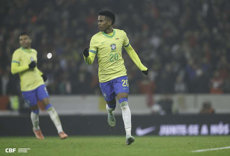 Est&ecirc;v&atilde;o ficou fora da Copa do Mundo pro conta de les&atilde;o &ndash;