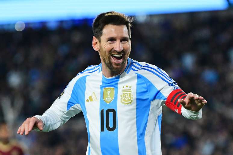 Lionel Messi, da Argentina 