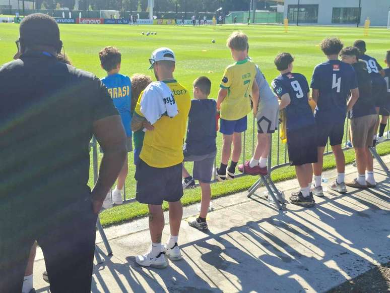 Poucos torcedores conseguiram acompanhar o treino da Sele&ccedil;&atilde;o &ndash;