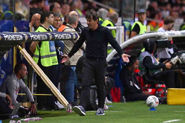 Antonio Conte n&atilde;o conseguiu ter regularidade, pesar do t&iacute;tulo da Supercopa da It&aacute;lia &ndash;