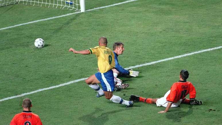 Mais uma vez, Brasil teve que passar pela Holanda para chegar &agrave; final &ndash;