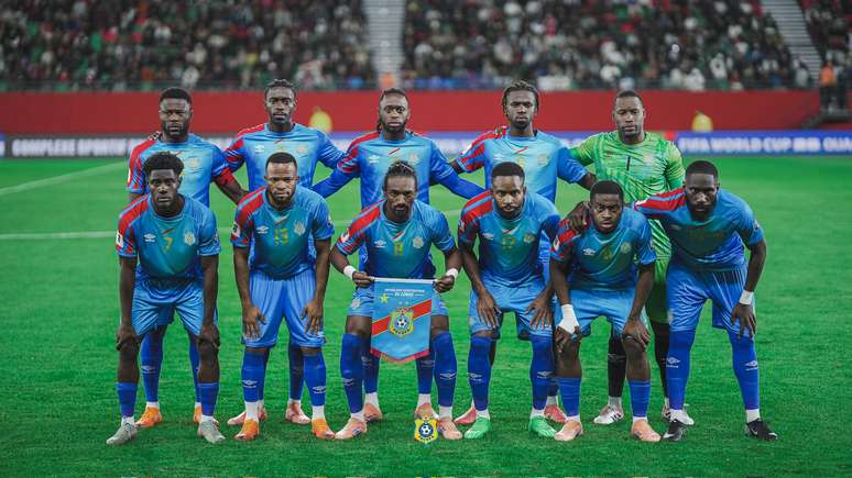 Sele&ccedil;&atilde;o Congolesa perfilada 