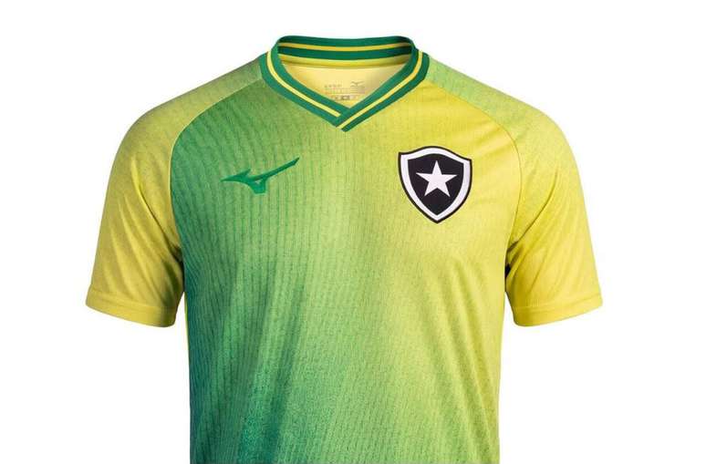 Botafogo apresentou recentemente uniformes em verde e amarelo &ndash;