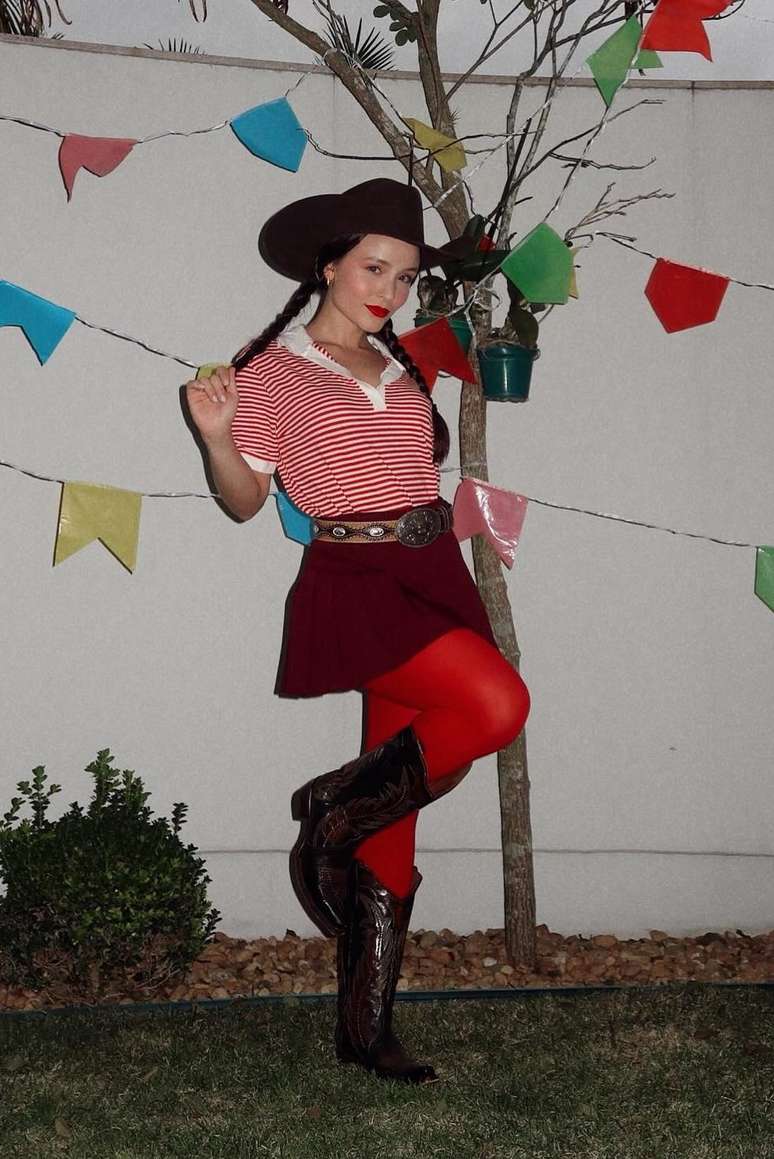 Larissa Manoela 