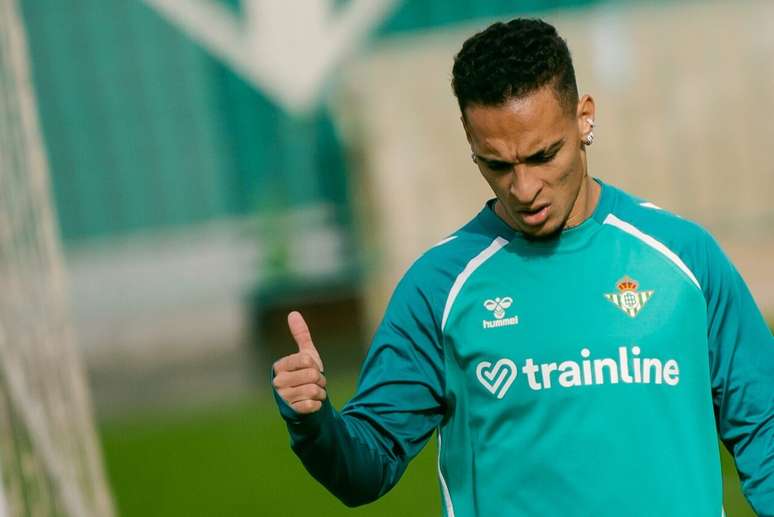 Antony em treino pelo Real Betis &ndash;