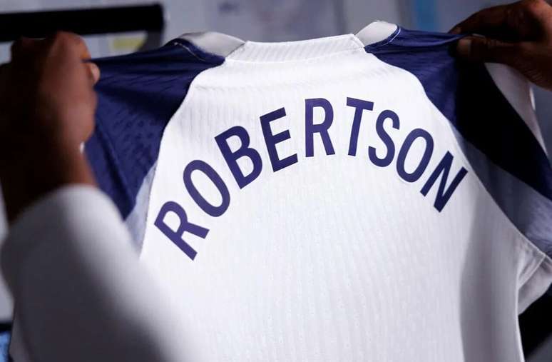 Robertson fecha com o Tottenham &ndash;