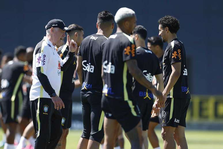 Ancelotti comanda treino da Sele&ccedil;&atilde;o &ndash;