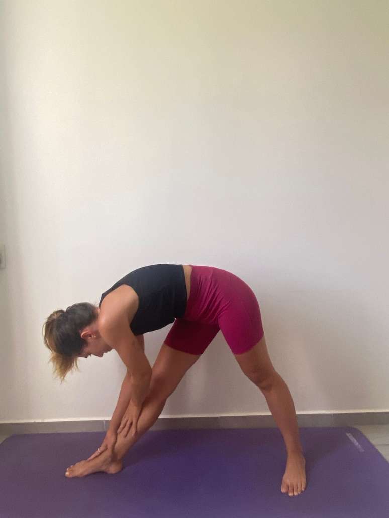 Postura do Tri&acirc;ngulo (Trikonasana)