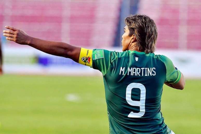 Centroavante &eacute; o maior artilheiro da hist&oacute;ria da sele&ccedil;&atilde;o boliviana &ndash;